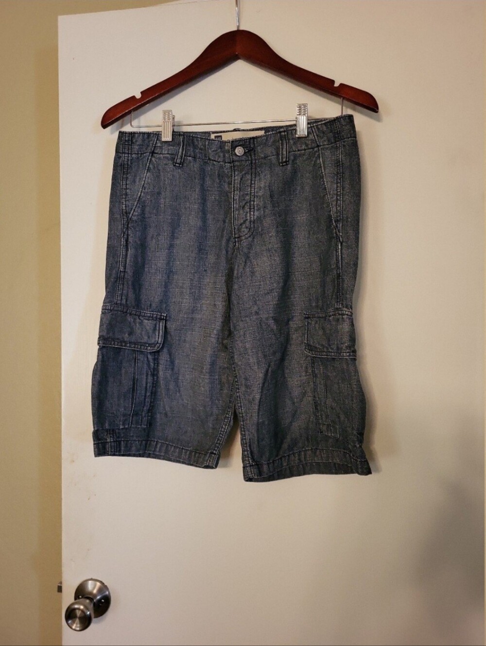 GAP Ladies Denim-Look Cargo Shorts - Blue Size 6